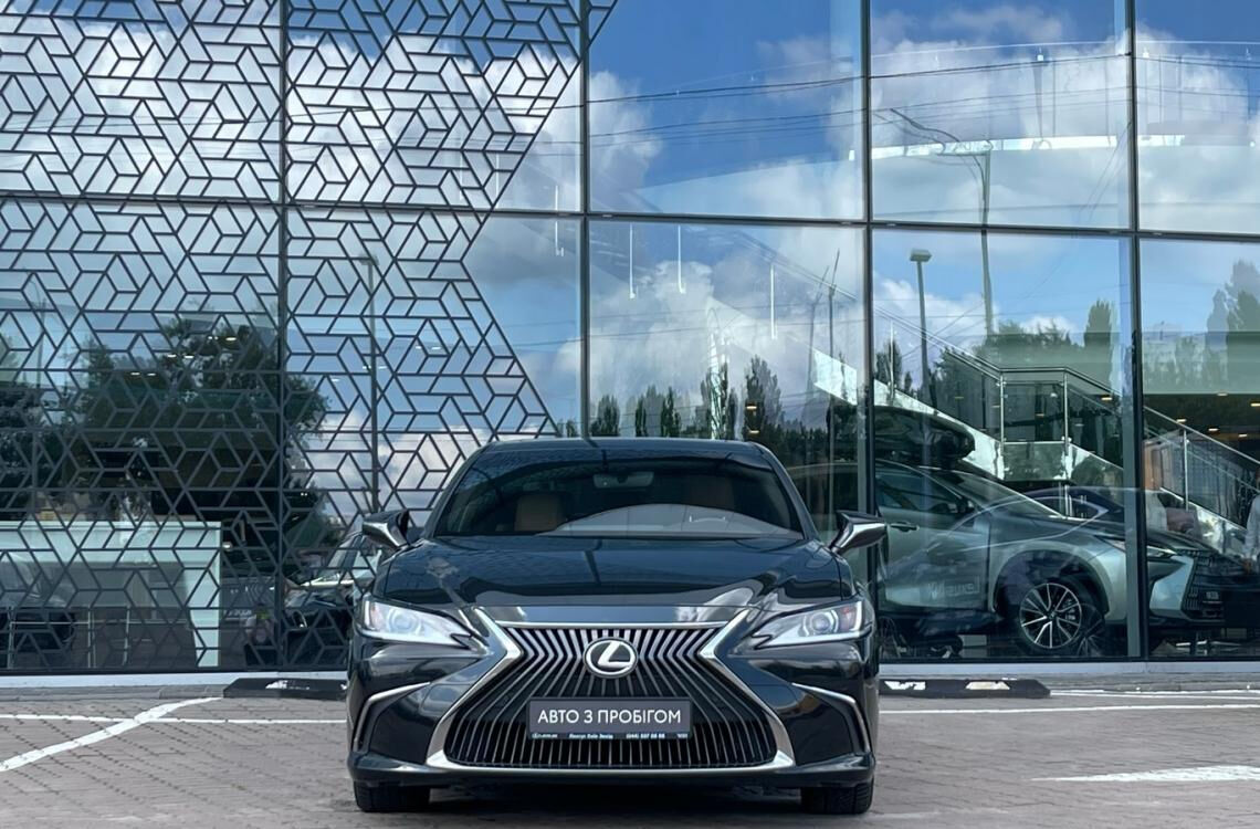 Купить Lexus ES250