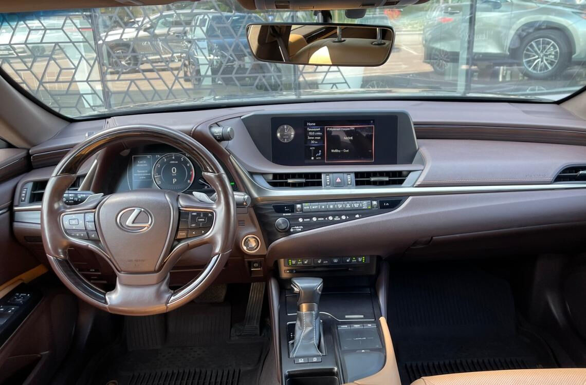 Купить Lexus ES250