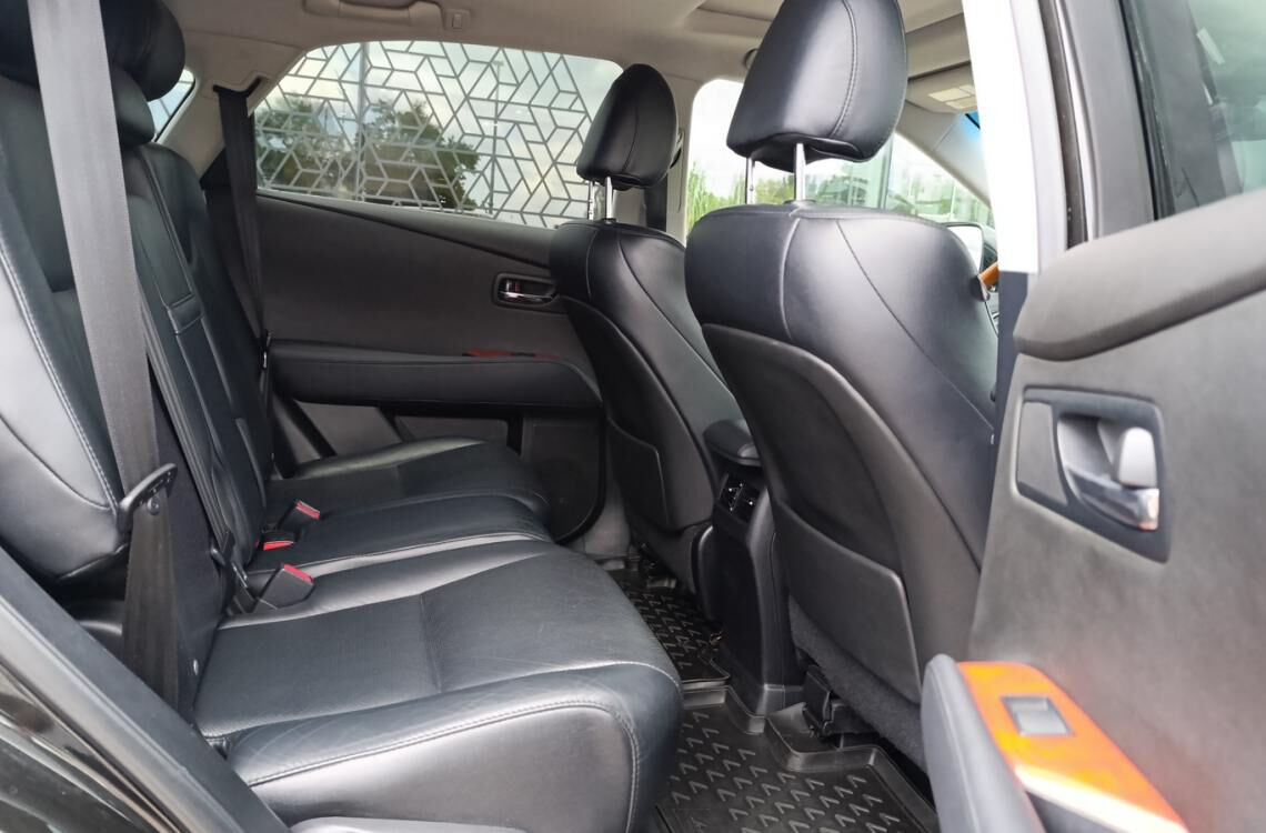 Придбати Lexus RX350