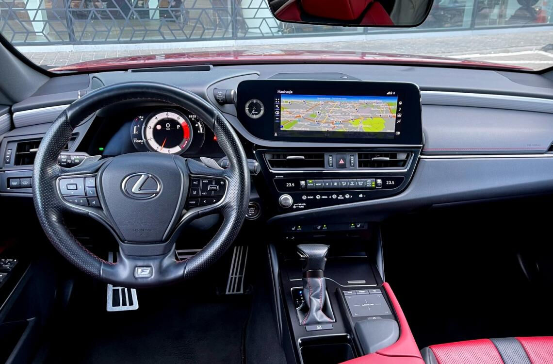 Купить Lexus ES350