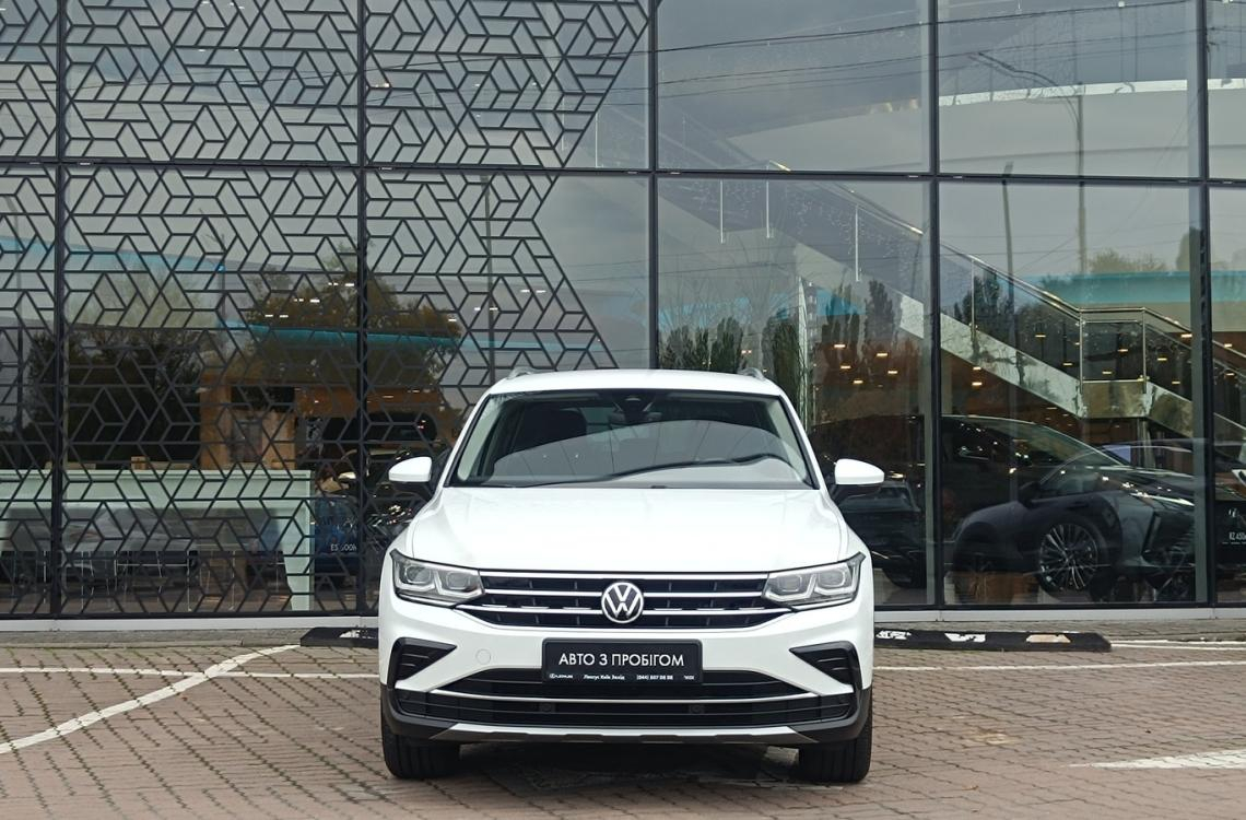 Придбати Volkswagen Tiguan