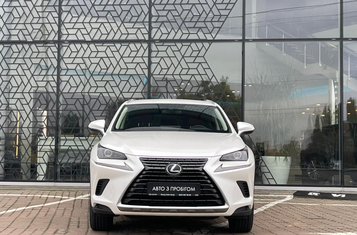Придбати Lexus NX300h