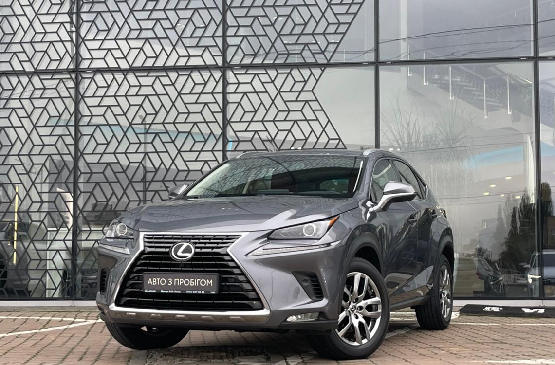 Придбати Lexus NX200